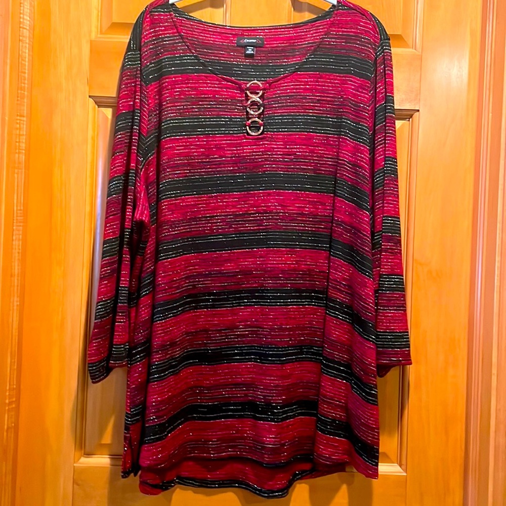 Red, black, gold top